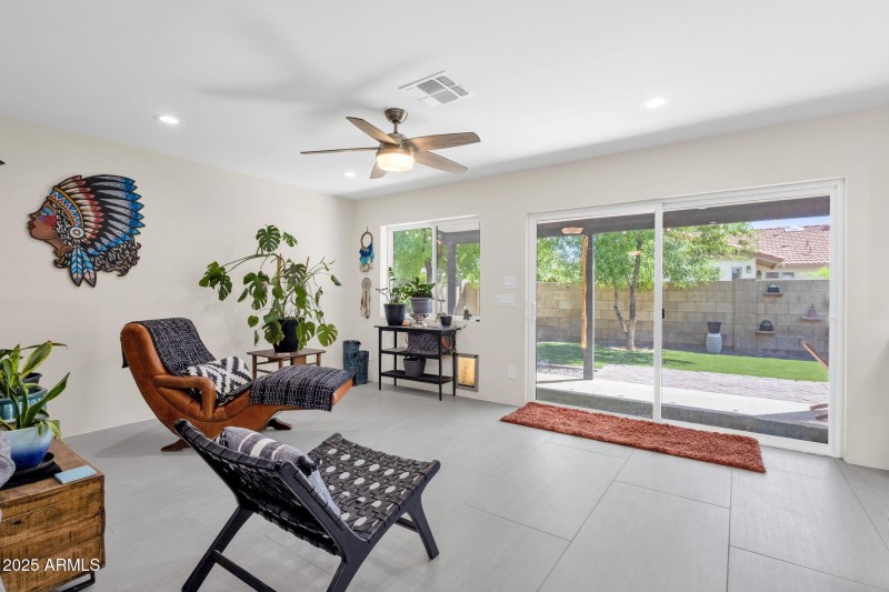 Family room/Breakfast room