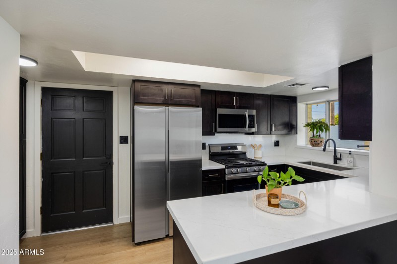 1708 E Solano Dr - 13