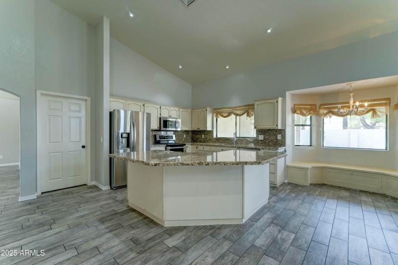 1119 e SouthShore Dr-4