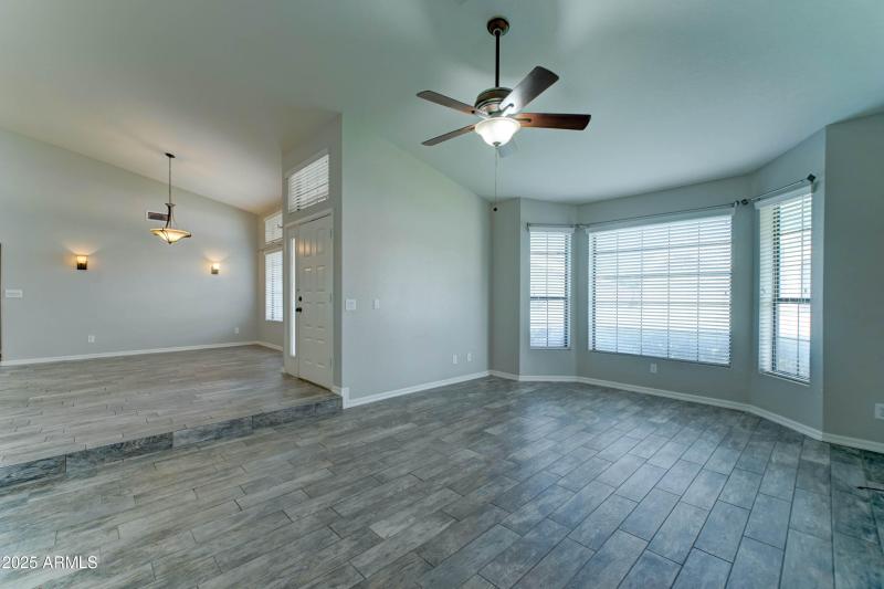 1119 e SouthShore Dr-22