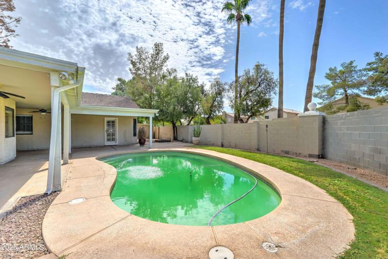 1119 e SouthShore Dr-44