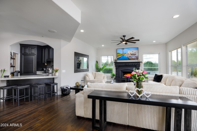 11858-E-Gold-Dust-Ave-1-11