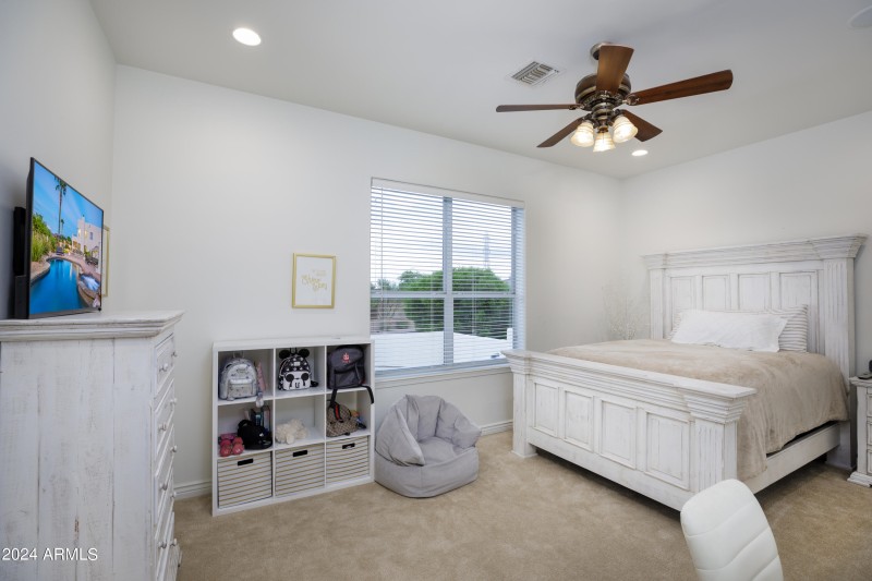 11858-E-Gold-Dust-Ave-1-18