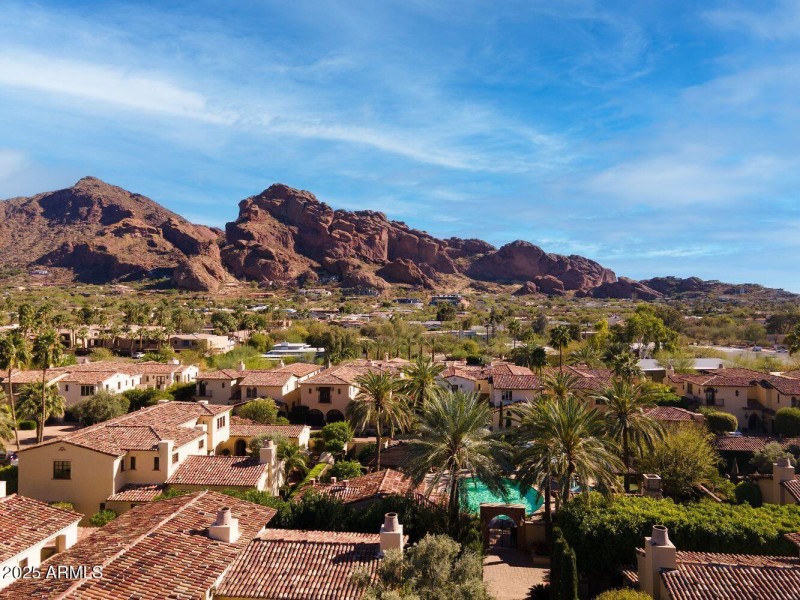 Iconic Camelback Views