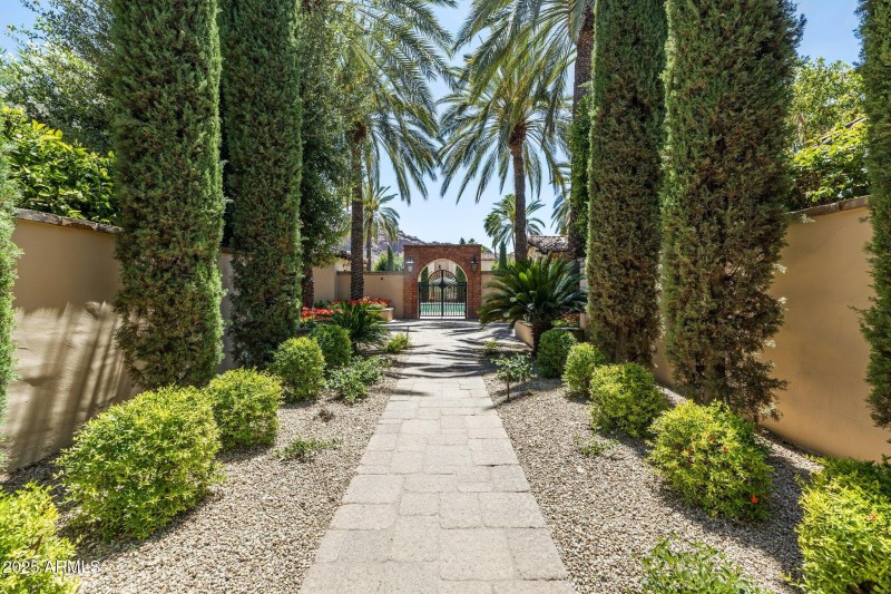Scenic Garden Walkway