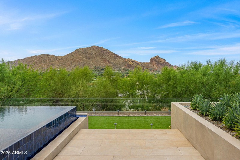 backyard Camelback mountain views