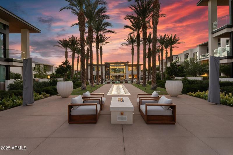 Lounge Seating and Firepit