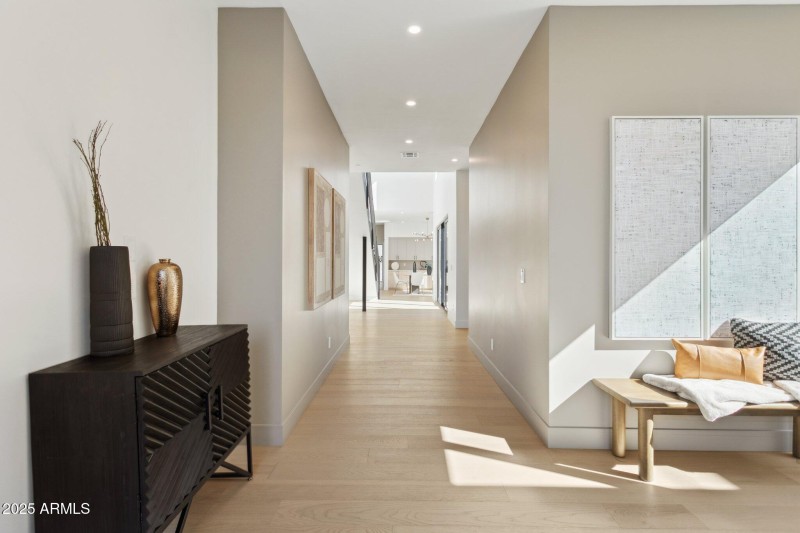 entry/hallway