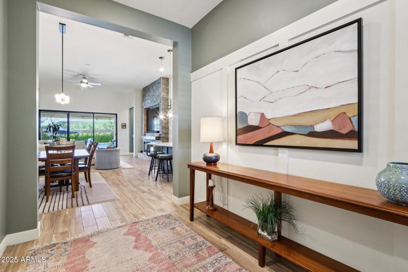 8-web-or-mls-W Marshall Ave-S1009-008