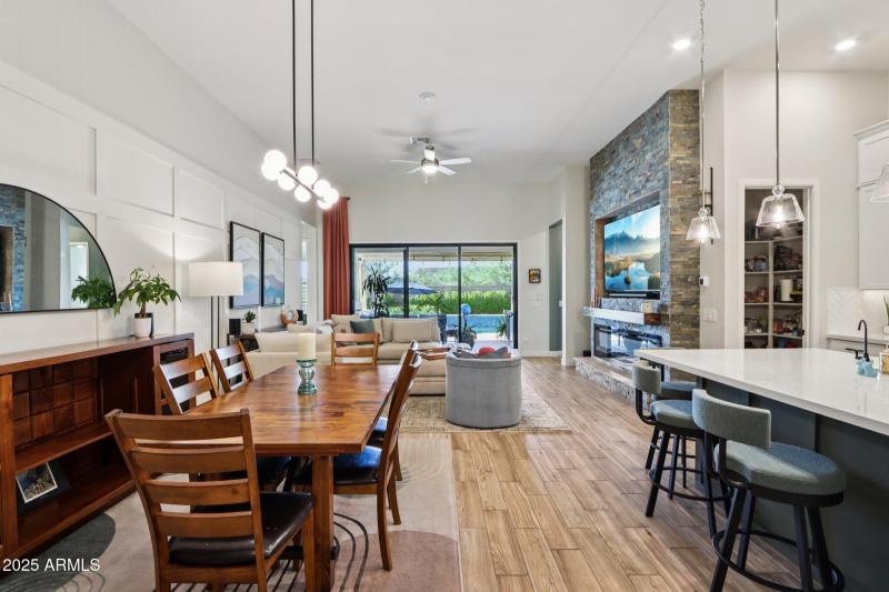 14-web-or-mls-W Marshall Ave-S1009-014