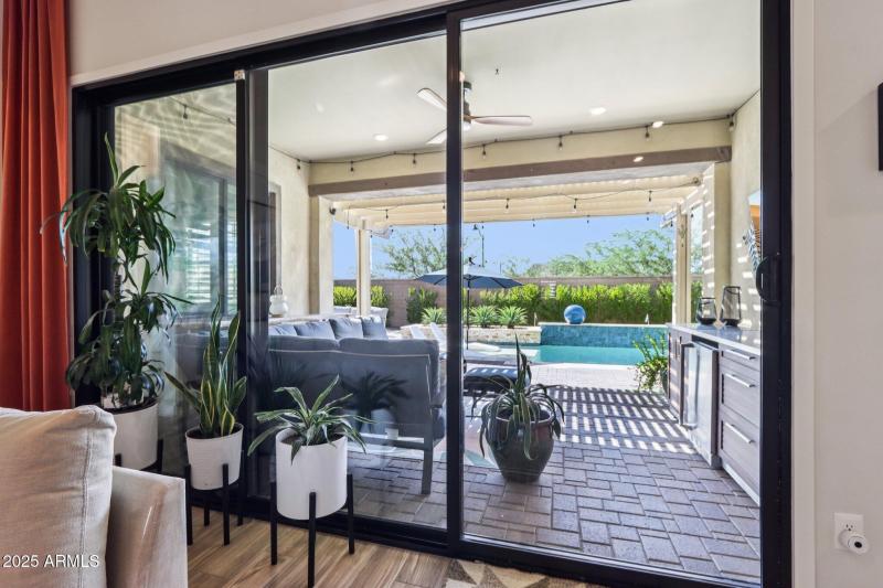 41-web-or-mls-W Marshall Ave-S1009-041