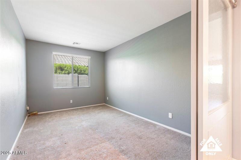 13-18216 W Foothill Dr