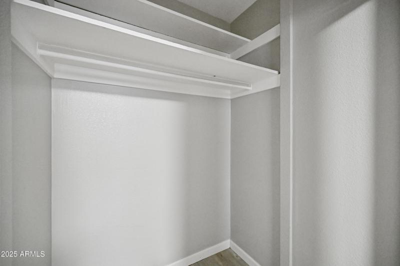 15-3025N32S53-ocupix