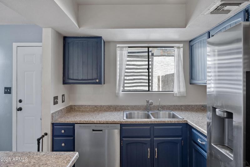 3411 N 12th Pl #3-14