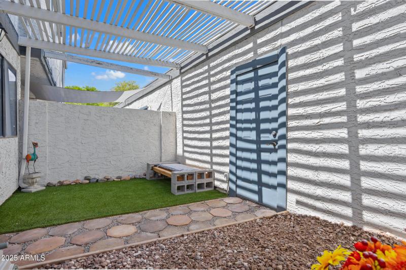 3411 N 12th Pl #3-27