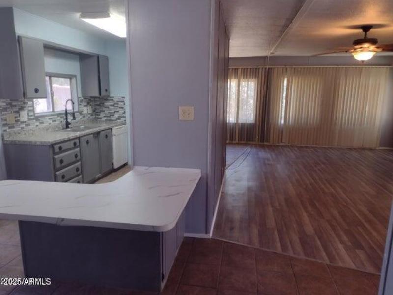 6702 Mary Jane-living room