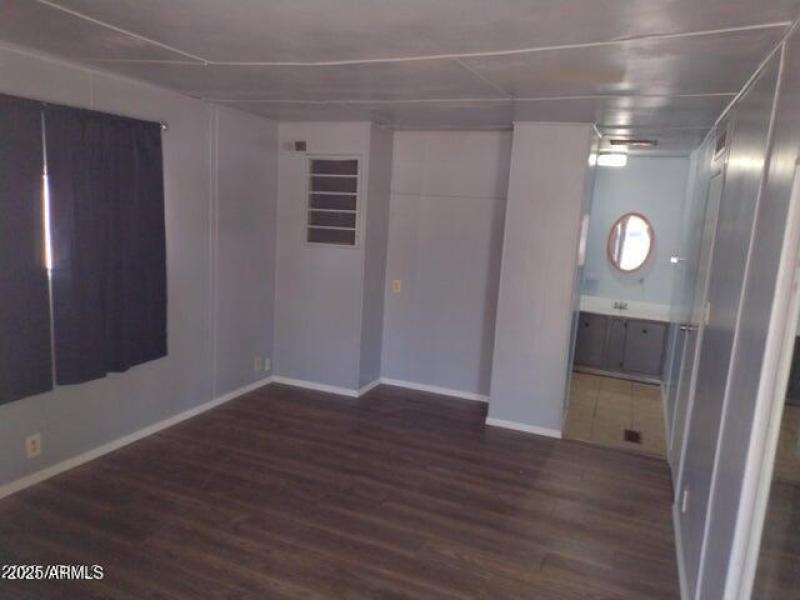 6702 Mary Jane-master bedroom