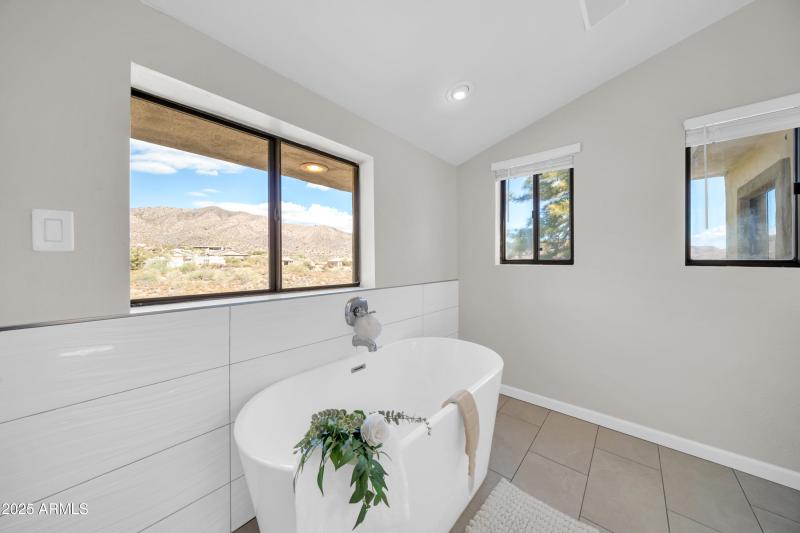 11602 E Manana Rd-18