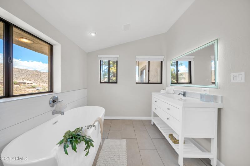 11602 E Manana Rd-19