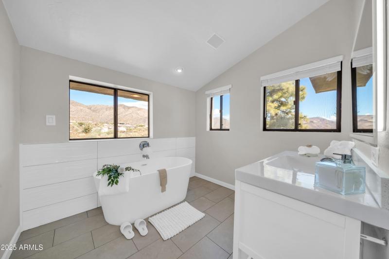 11602 E Manana Rd-20