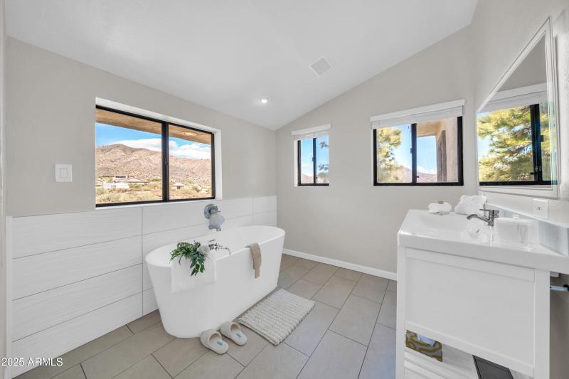 11602 E Manana Rd-21