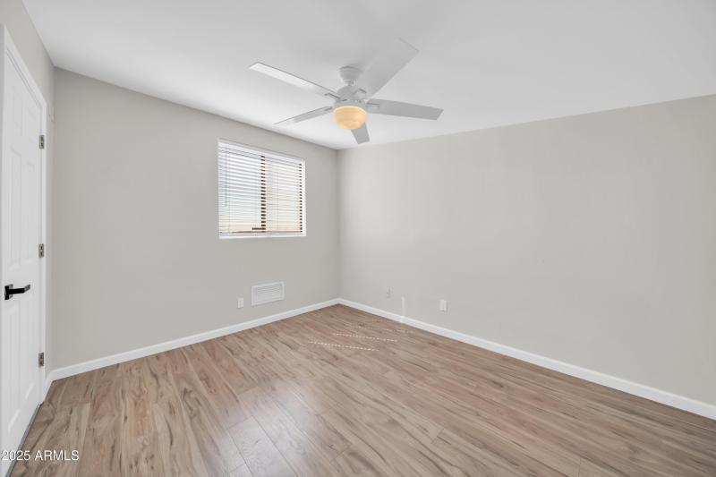 11602 E Manana Rd-22