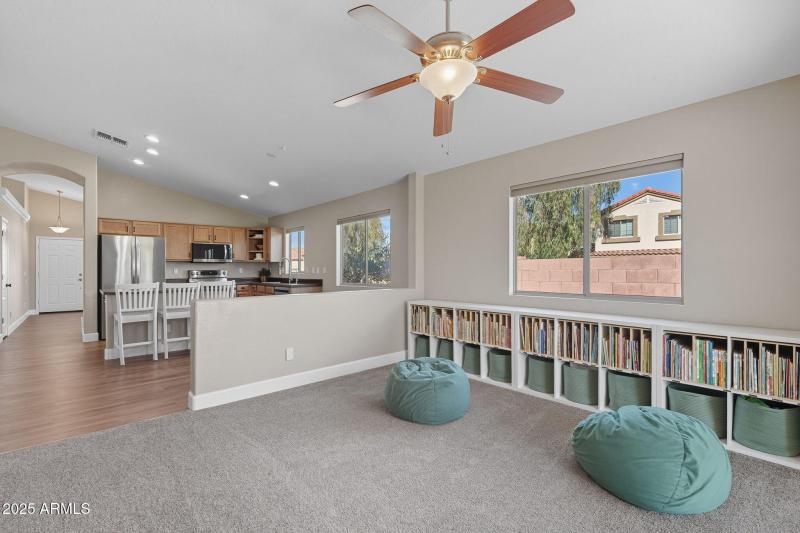 12-web-or-mls-Dancer-12