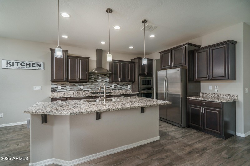 11) KITCHEN