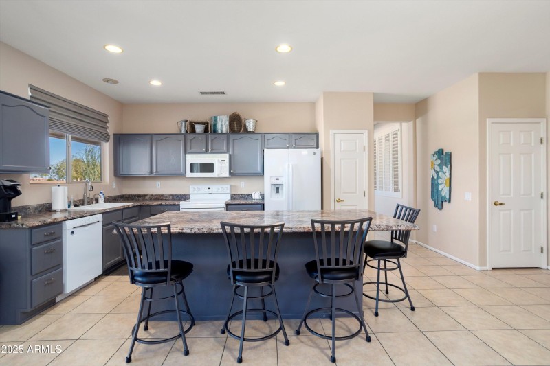 09-15560 W Clear Canyon Dr