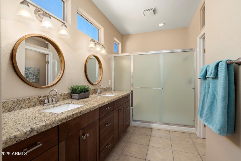 20-15560 W Clear Canyon Dr