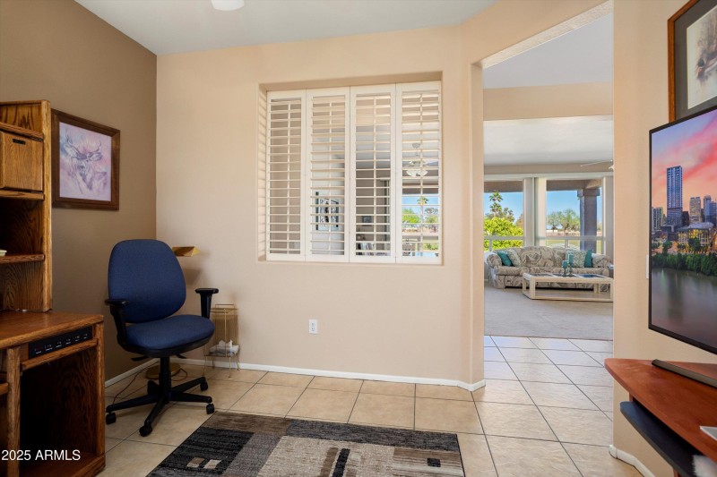 25-15560 W Clear Canyon Dr