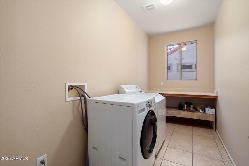 26-15560 W Clear Canyon Dr