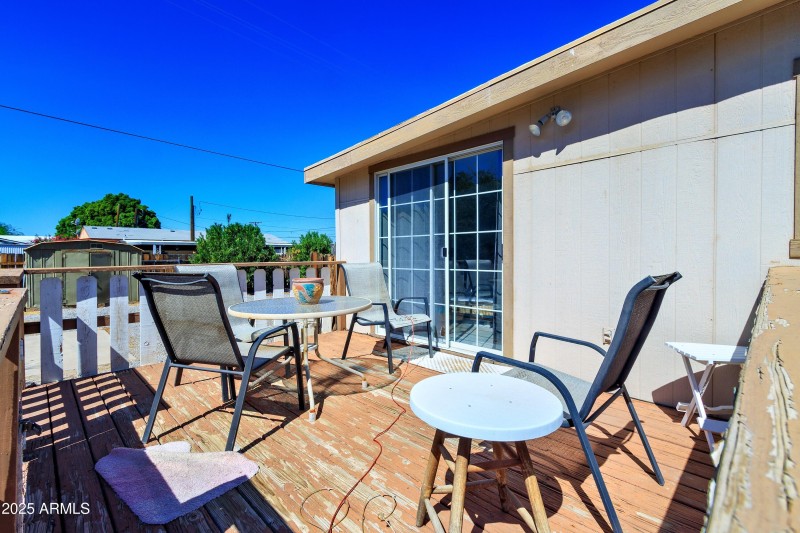 413 Bluewater Dr E (10)