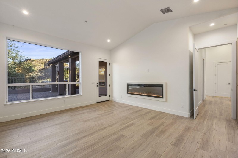 24-web-or-mls-IMG_9216