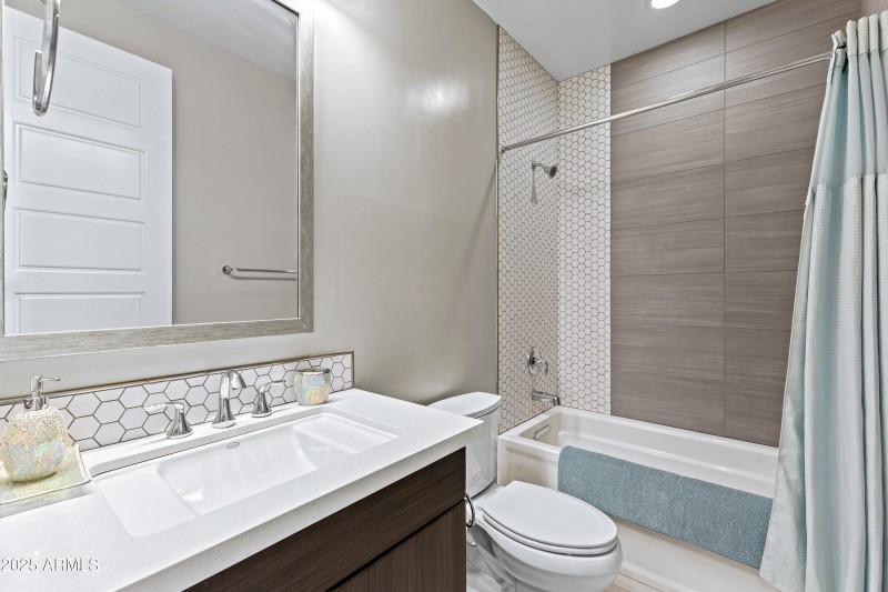 1717 E Morten Ave #62-26