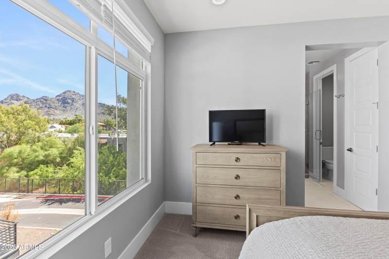 1717 E Morten Ave #62-30