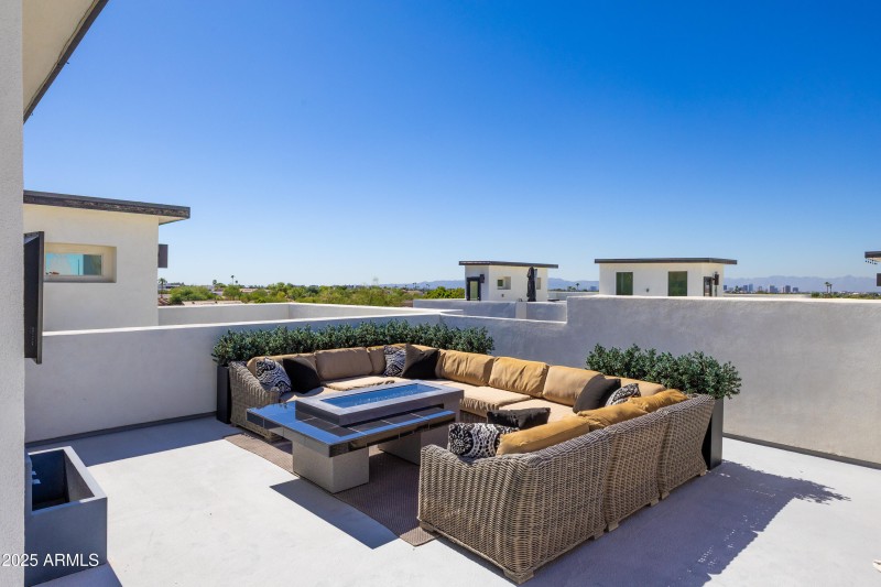 1717 E Morten Ave #62-41