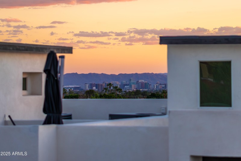 1717 E Morten Ave #62-64