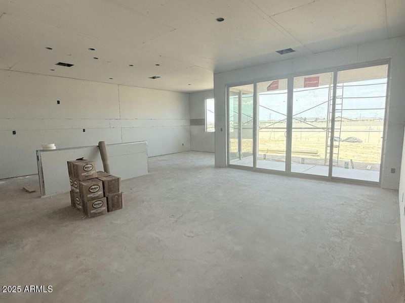 011 Kitchen And Great Room