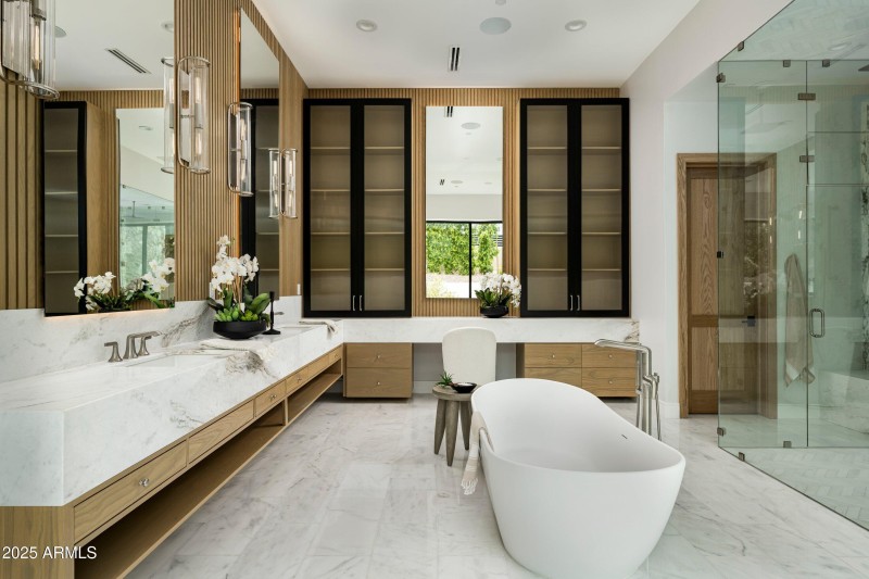 6535 N 40th Place-41