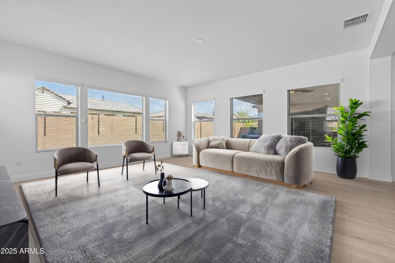 Virtually Staged FMLY Room