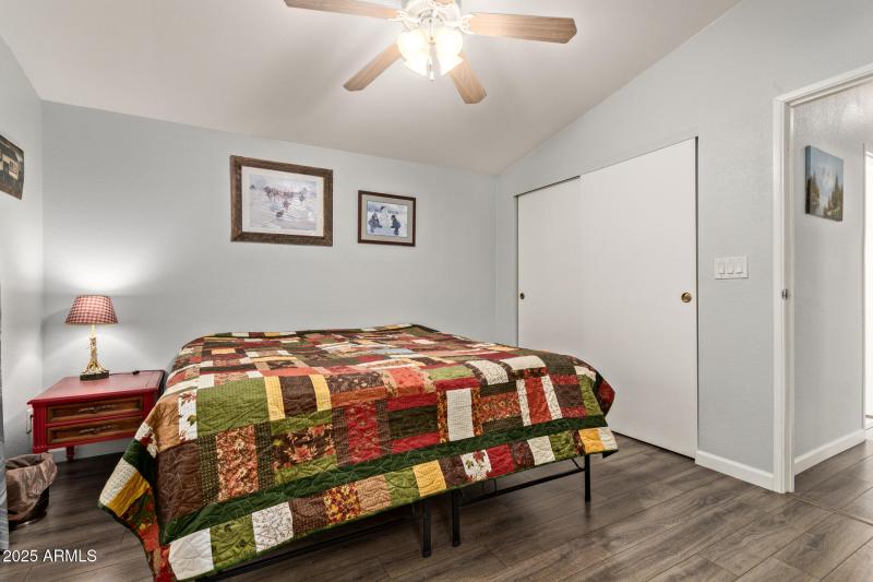 201 S Greenfield Rd 140