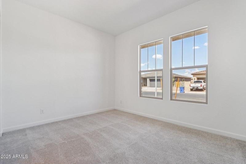 20-web-or-mls-E Utah Ave-S0909-020