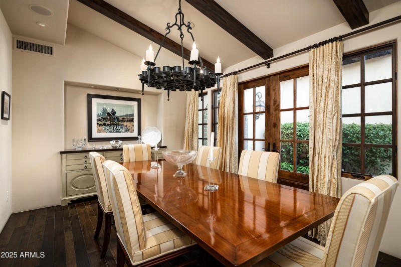 Elegant Design and Setting