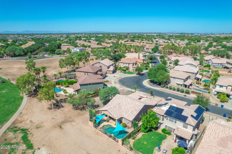 57_912_agent_drone-hdr