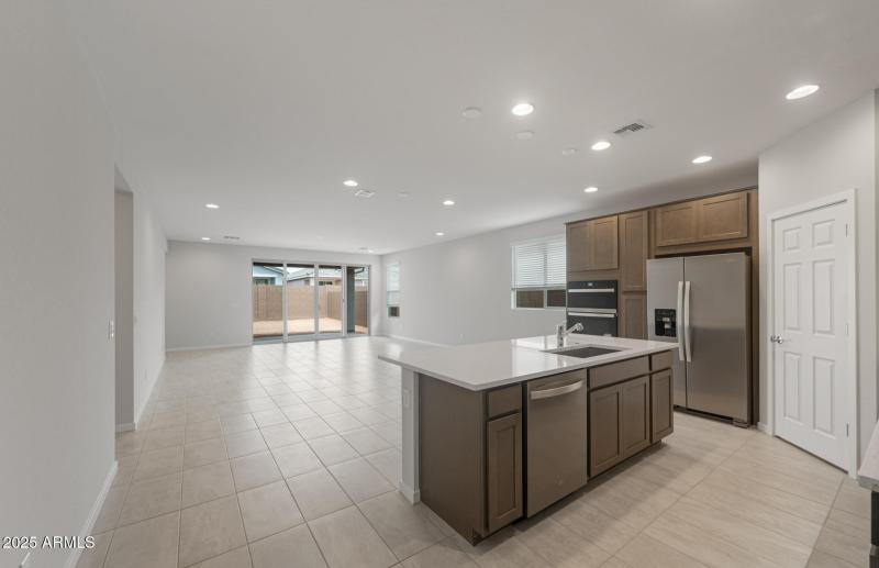 Kitchen/Cafe/Gathering Room