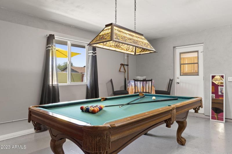 17-web-or-mls-8308-e-minnezona-ave