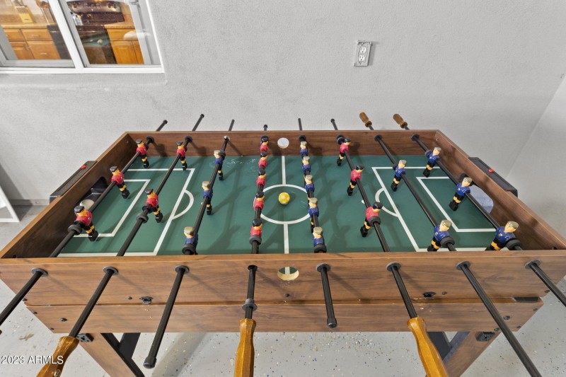 36-web-or-mls-8308-e-minnezona-ave