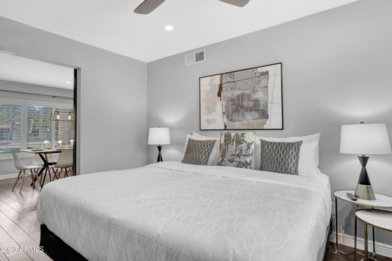 11_14243_N_49th_St__11