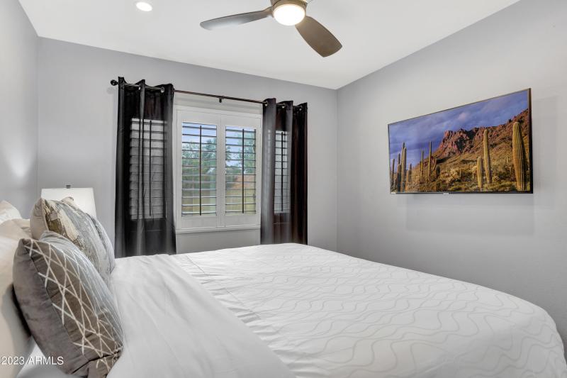 12_14243_N_49th_St__12